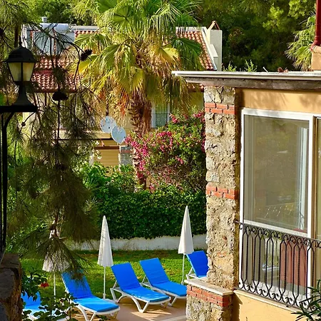 Hotel Private Among Trees, With A Private Pool