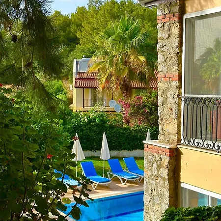 酒店 Private Among Trees, With A Private Pool